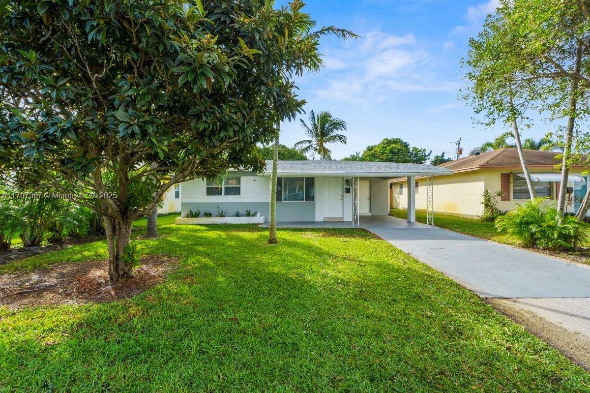 Oakland Park, FL 33334,50 NE 45th Ct #50