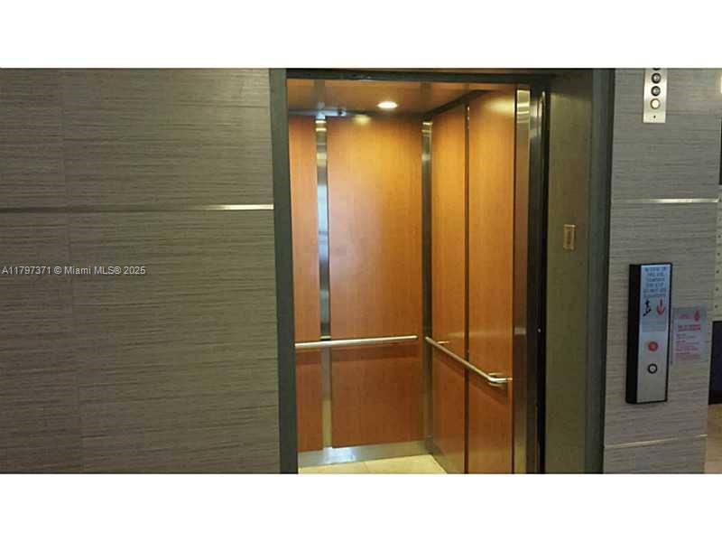 Miami Beach, FL 33139,1605 Bay Rd #403