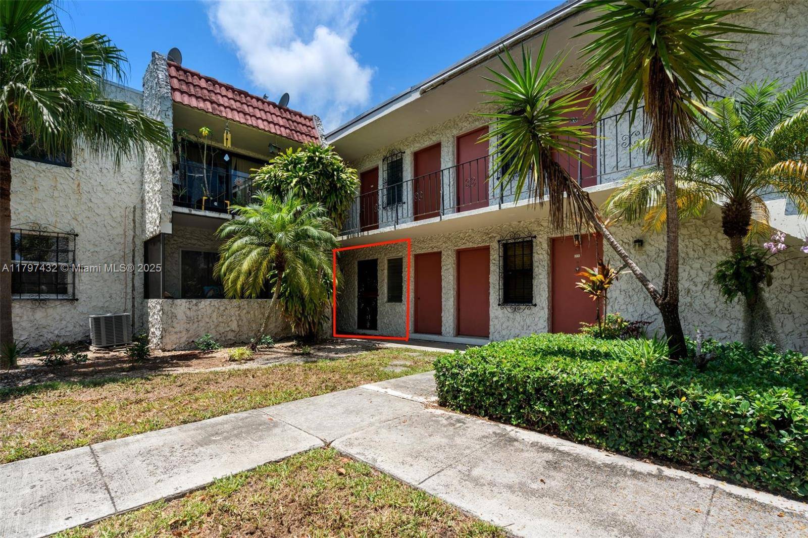 Palmetto Bay, FL 33176,8701 SW 141st St #K1