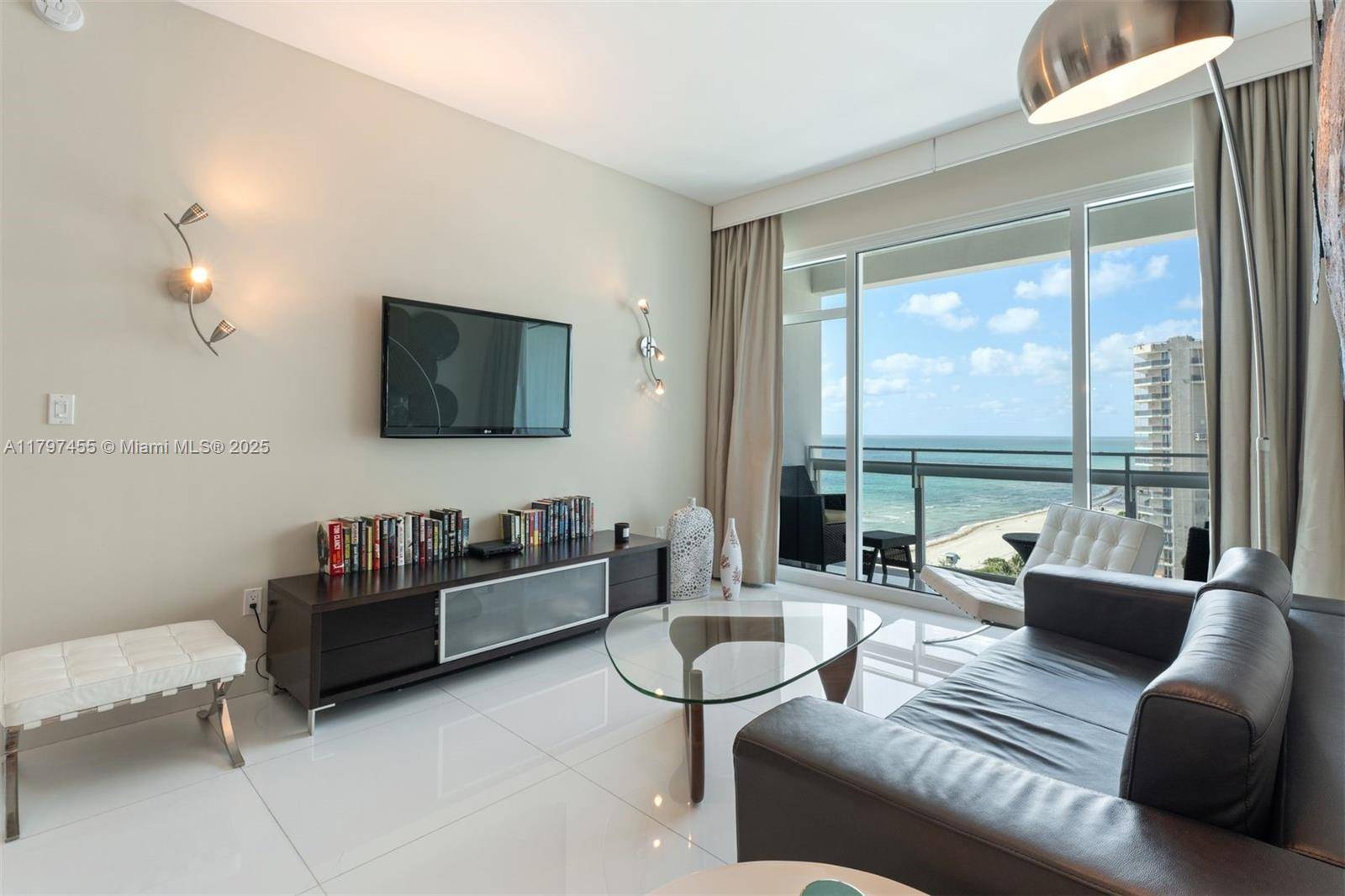 Miami Beach, FL 33141,6801 Collins Ave #PH10