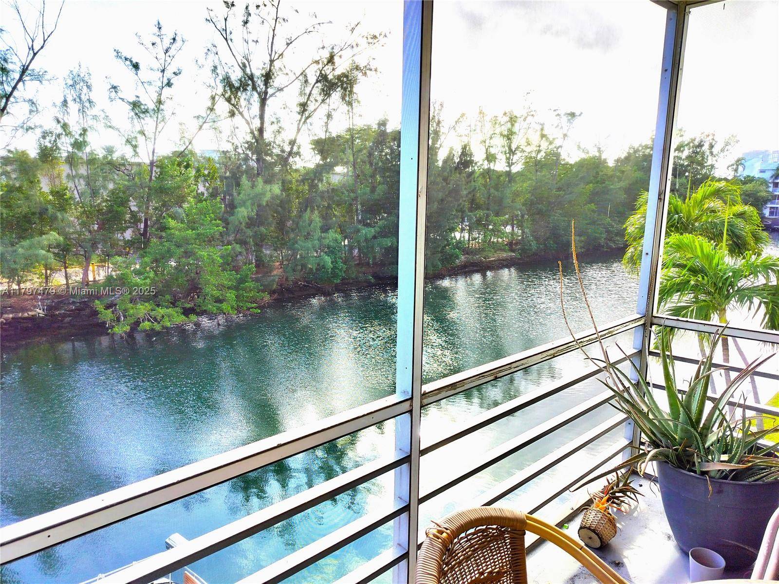 North Miami Beach, FL 33160,3660 NE 166th St #302