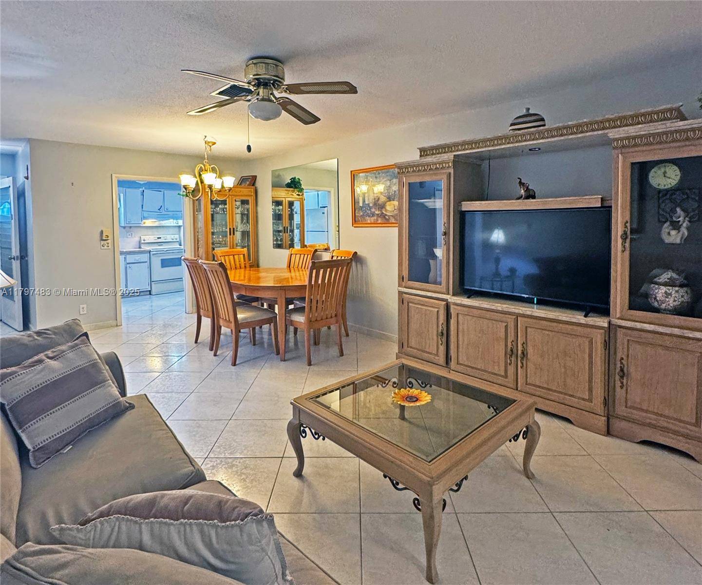 West Palm Beach, FL 33415,2731 W Barkley Dr W #B