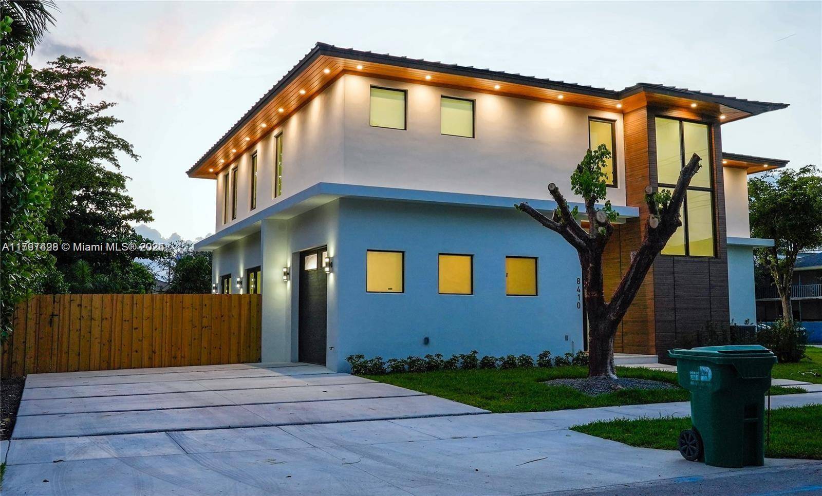 South Miami, FL 33143,8410 SW 65 AVE