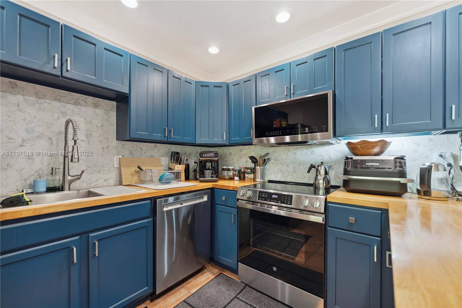 Boca Raton, FL 33486,1111 SW 5th St