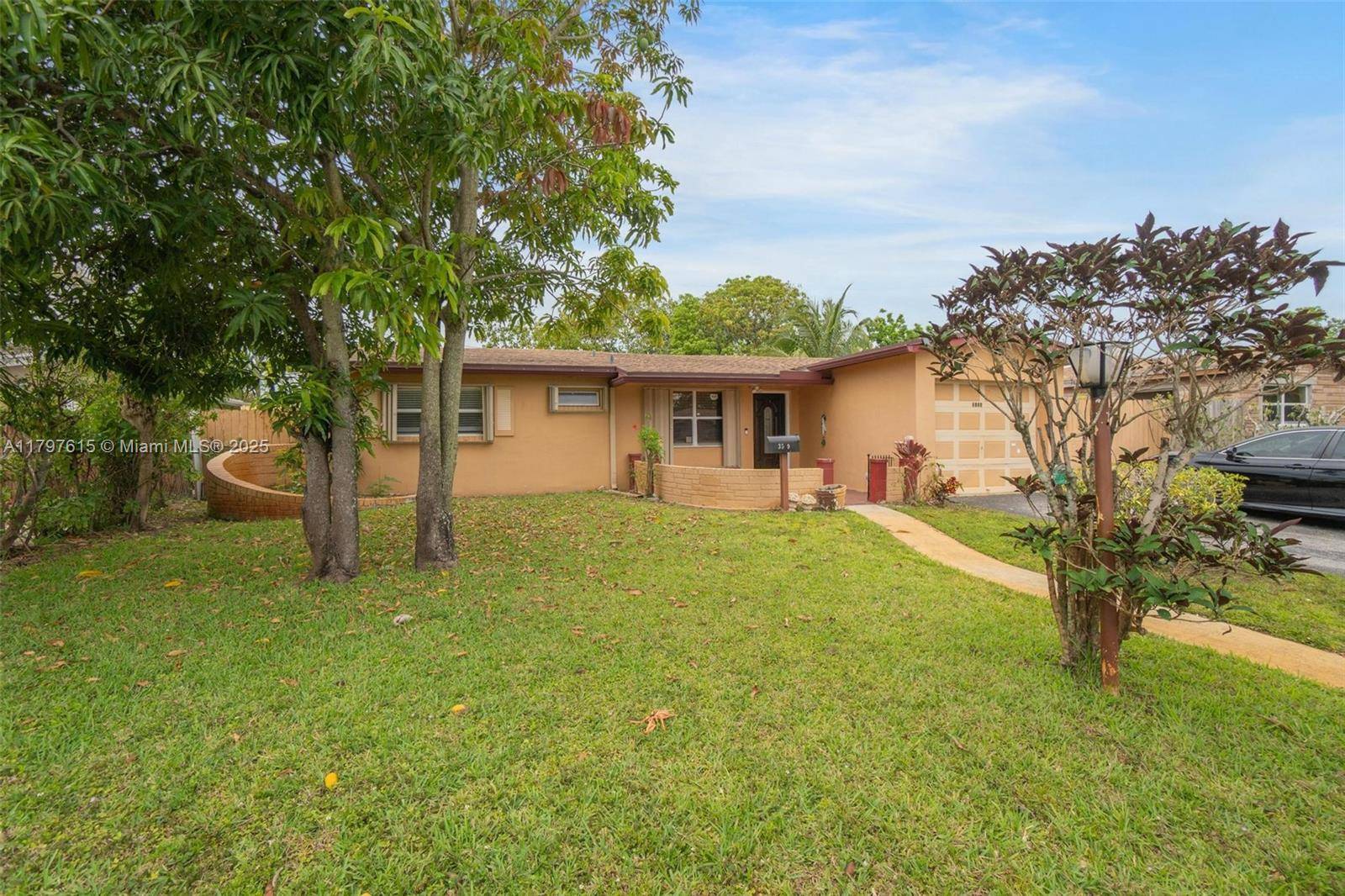 Lauderdale Lakes, FL 33309,3549 NW 39th Ave