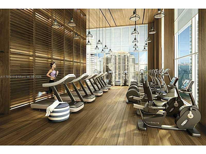 Miami, FL 33131,1300 Brickell Bay Dr #2413