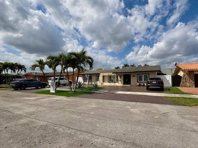 Miami, FL 33165,1732 SW 104th Pl