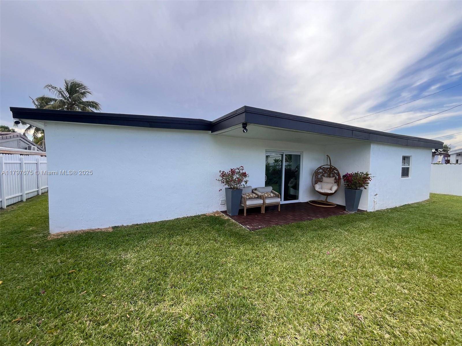 North Miami Beach, FL 33179,18361 NE 20th Pl #18361