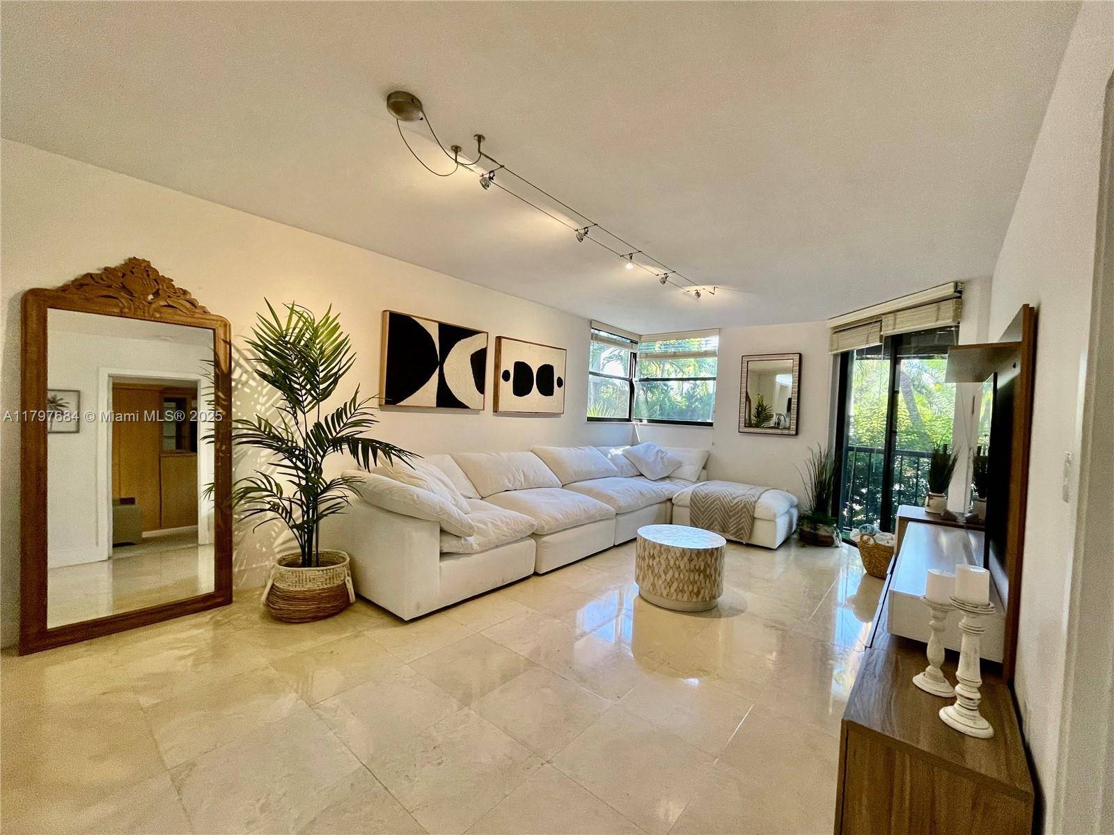 Key Biscayne, FL 33149,55 Ocean Lane Dr #2030