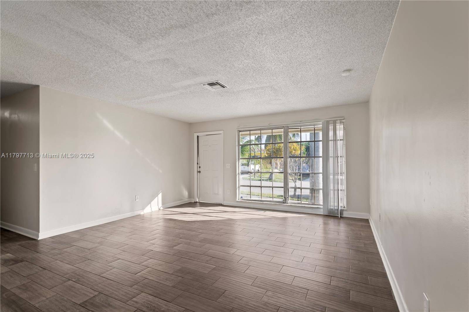 Lake Worth, FL 33460,1732 N 16th Ave N