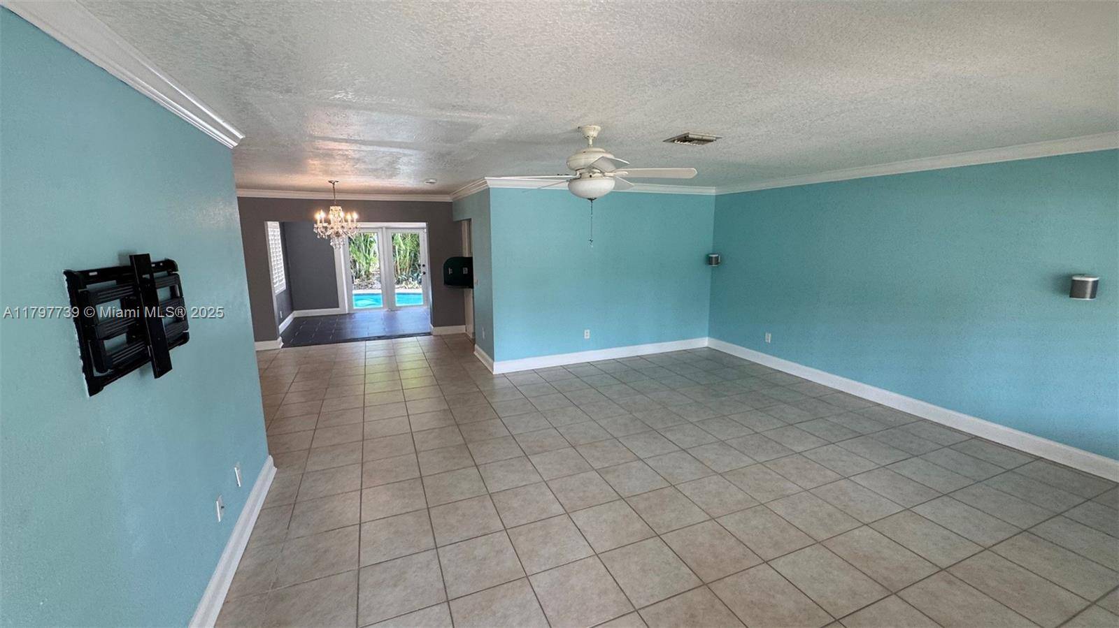 Lake Worth, FL 33462,3170 Buccaneer Rd