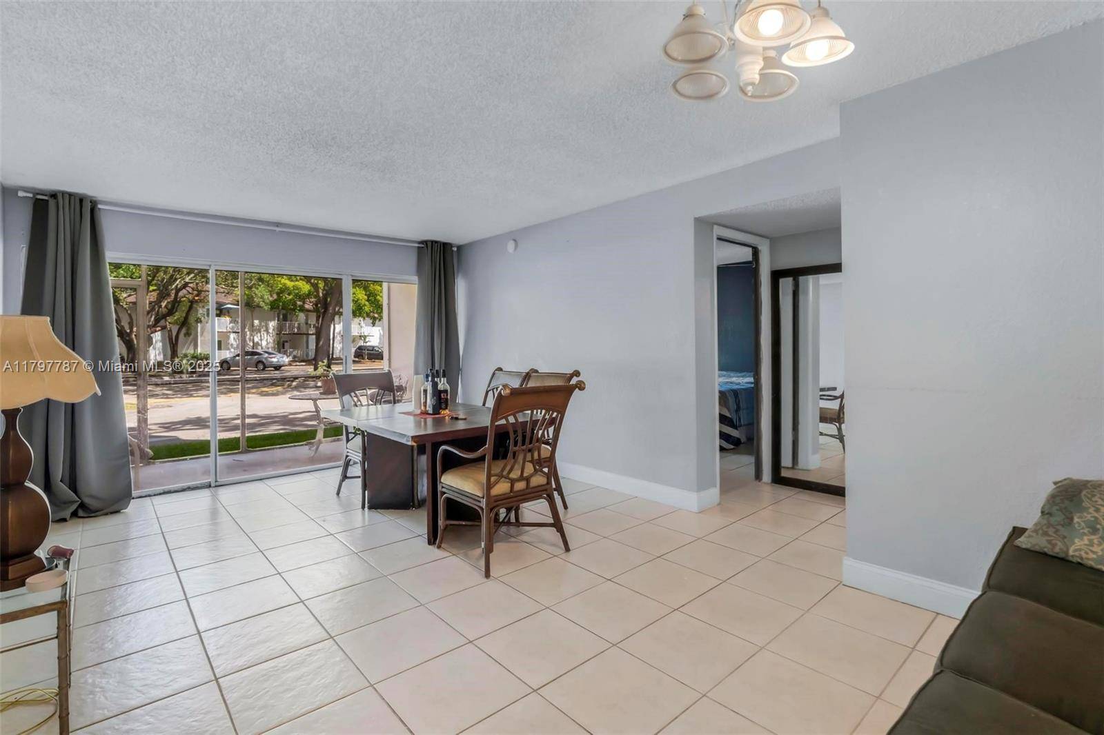 Sunrise, FL 33351,4235 N University Dr #115