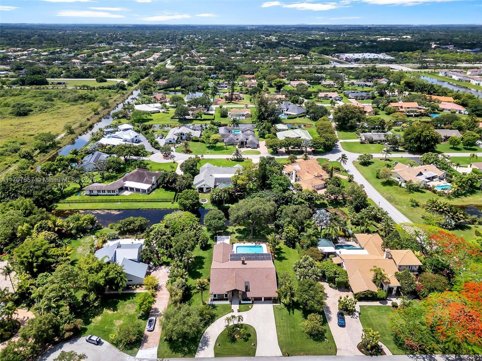 Davie, FL 33330,11850 OAK LEAF DR