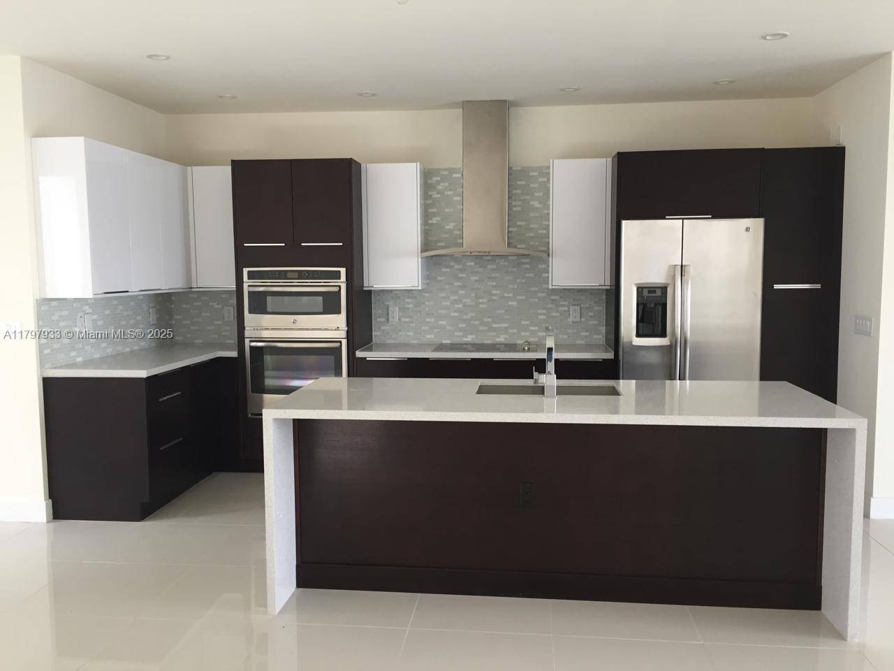 Doral, FL 33178,6423 NW 105th Ct