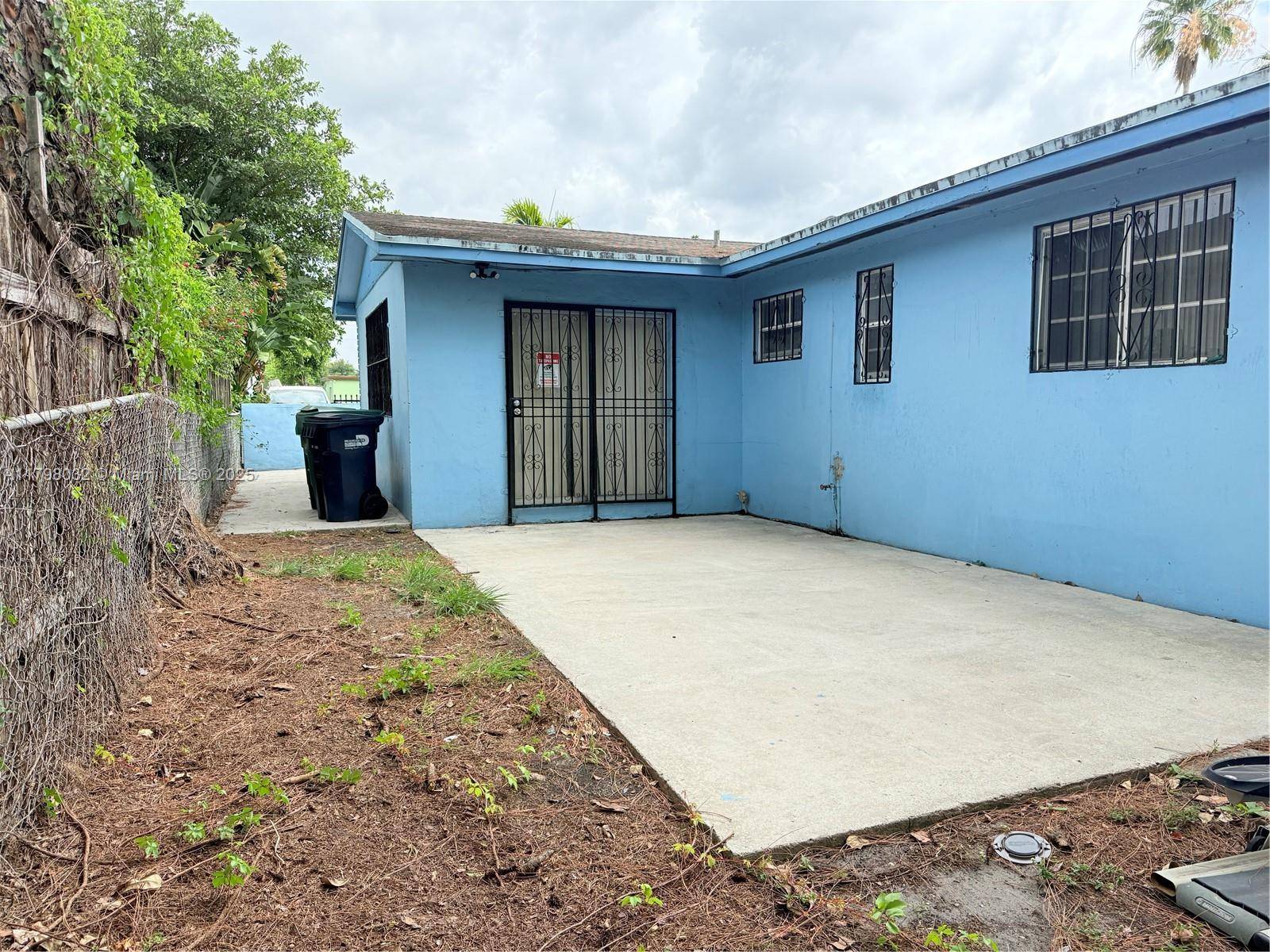 Opa-locka, FL 33054,1130 Kasim St