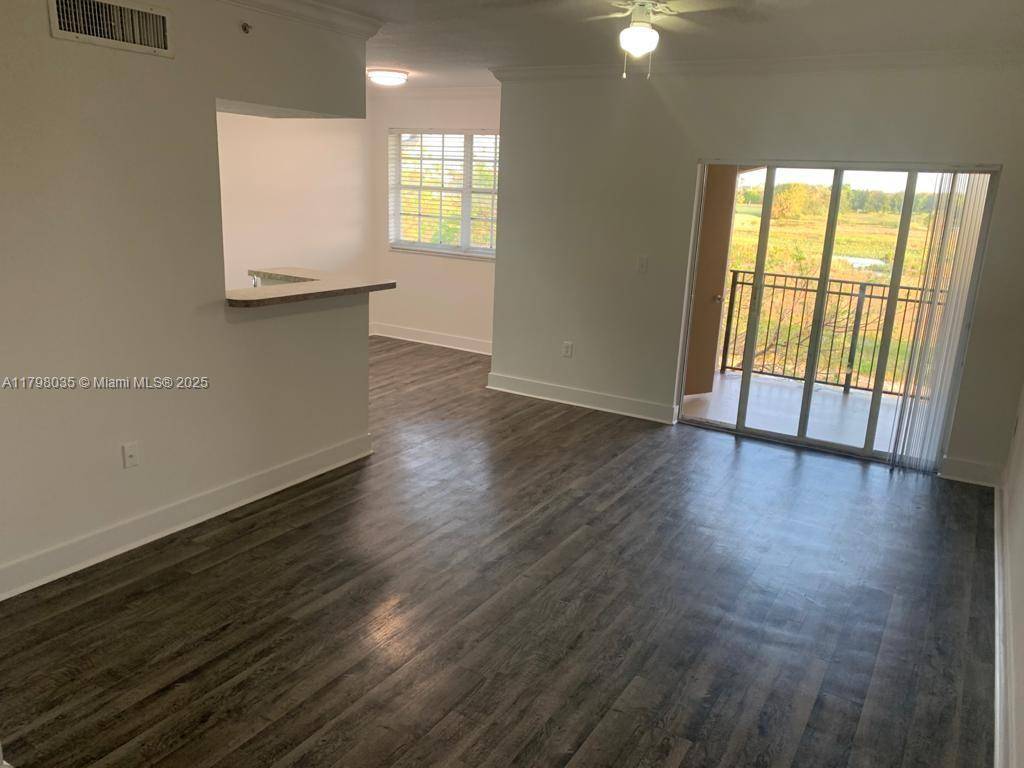 Pembroke Pines, FL 33025,Address not disclosed