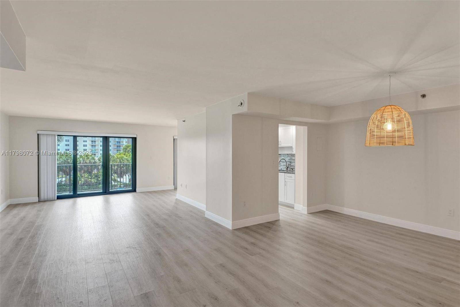 Hollywood, FL 33019,1201 S Ocean Dr #316S