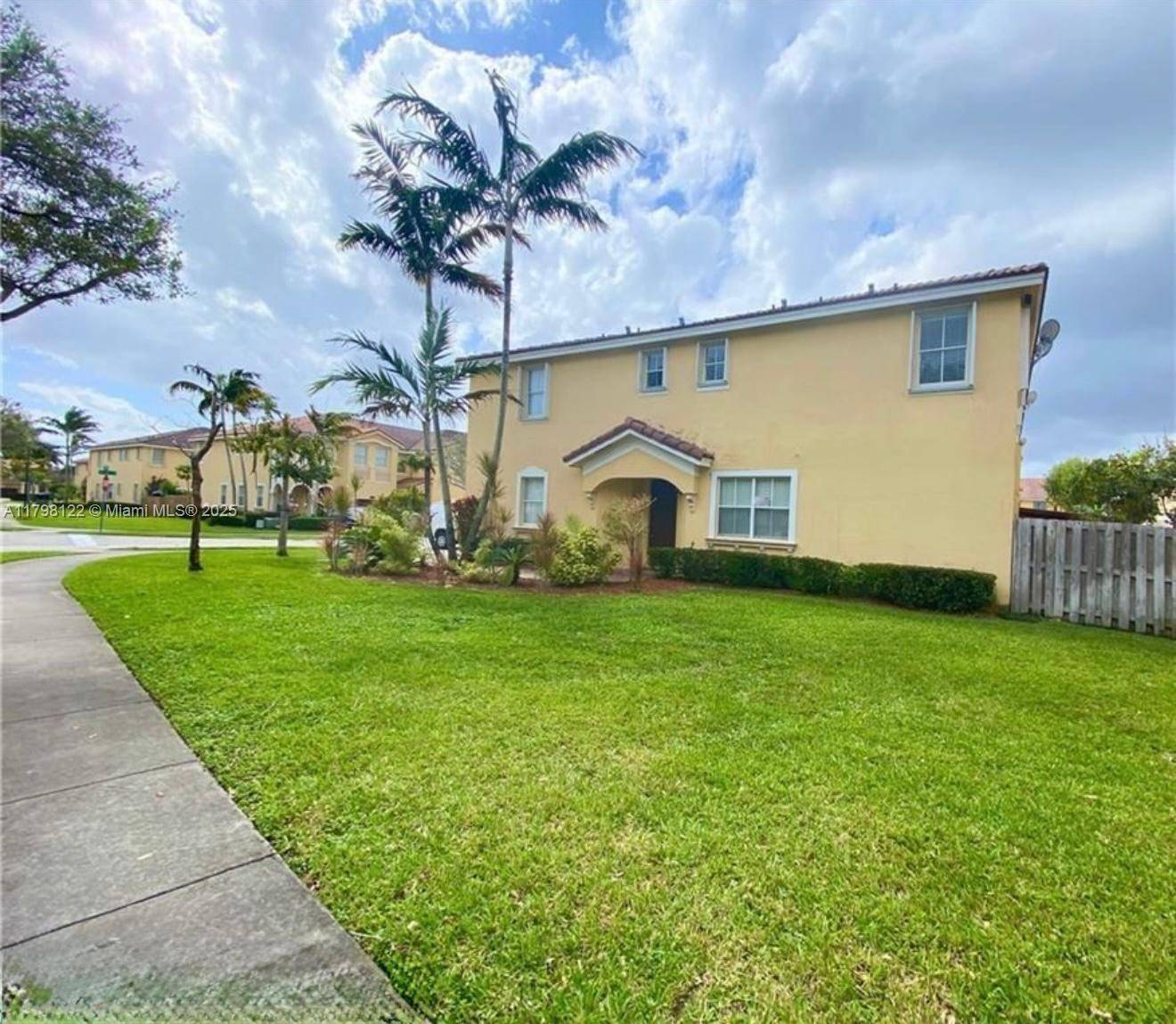 Miami, FL 33194,15035 SW 9th Ln