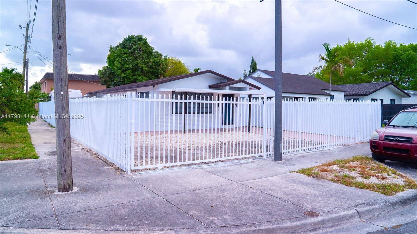Hialeah, FL 33010,1995 E 1st Ave