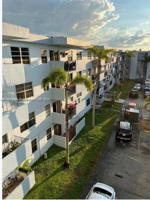 Miami, FL 33184,1221 SW 122nd Ave #401