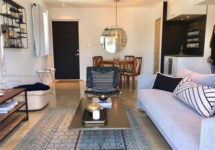 Miami Beach, FL 33139,618 Euclid Ave #404