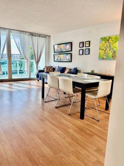Sunny Isles Beach, FL 33160,100 Bayview Dr #302