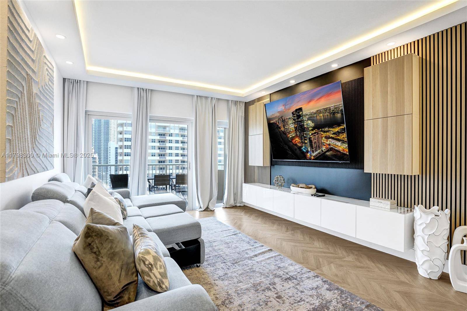 Hallandale Beach, FL 33009,1980 S Ocean Dr #19H