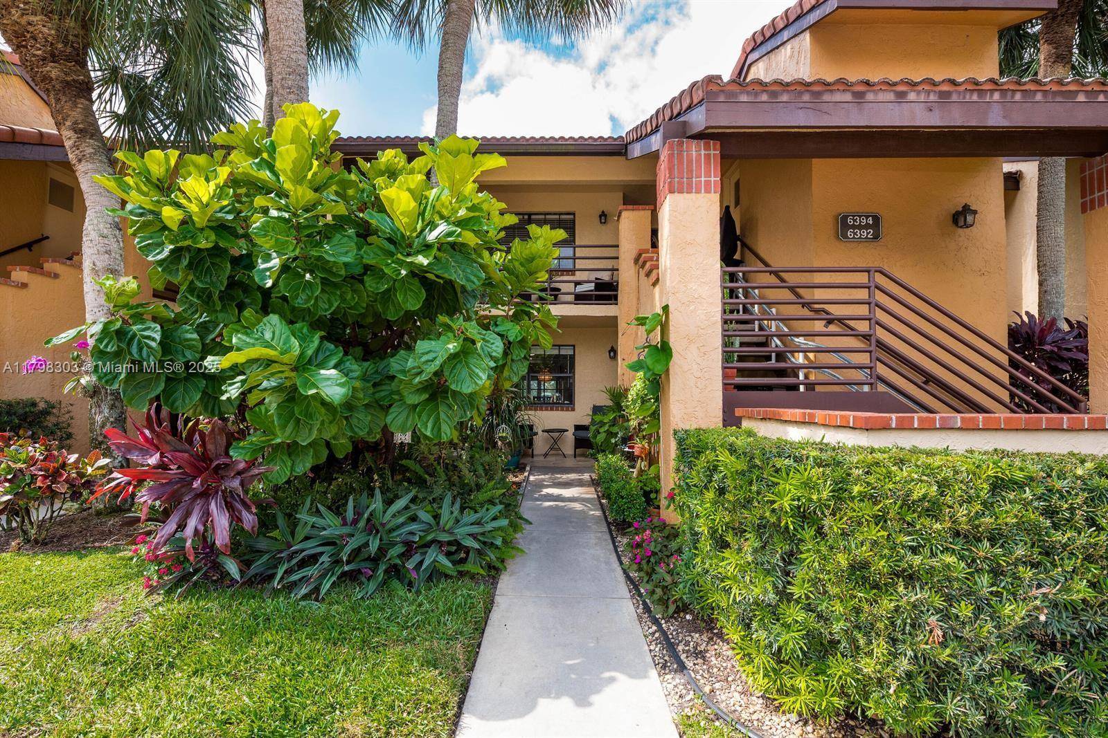 Boynton Beach, FL 33437,6392 Aspen Glen Cir #1