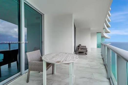Hollywood, FL 33019,4111 S Ocean Dr #3205