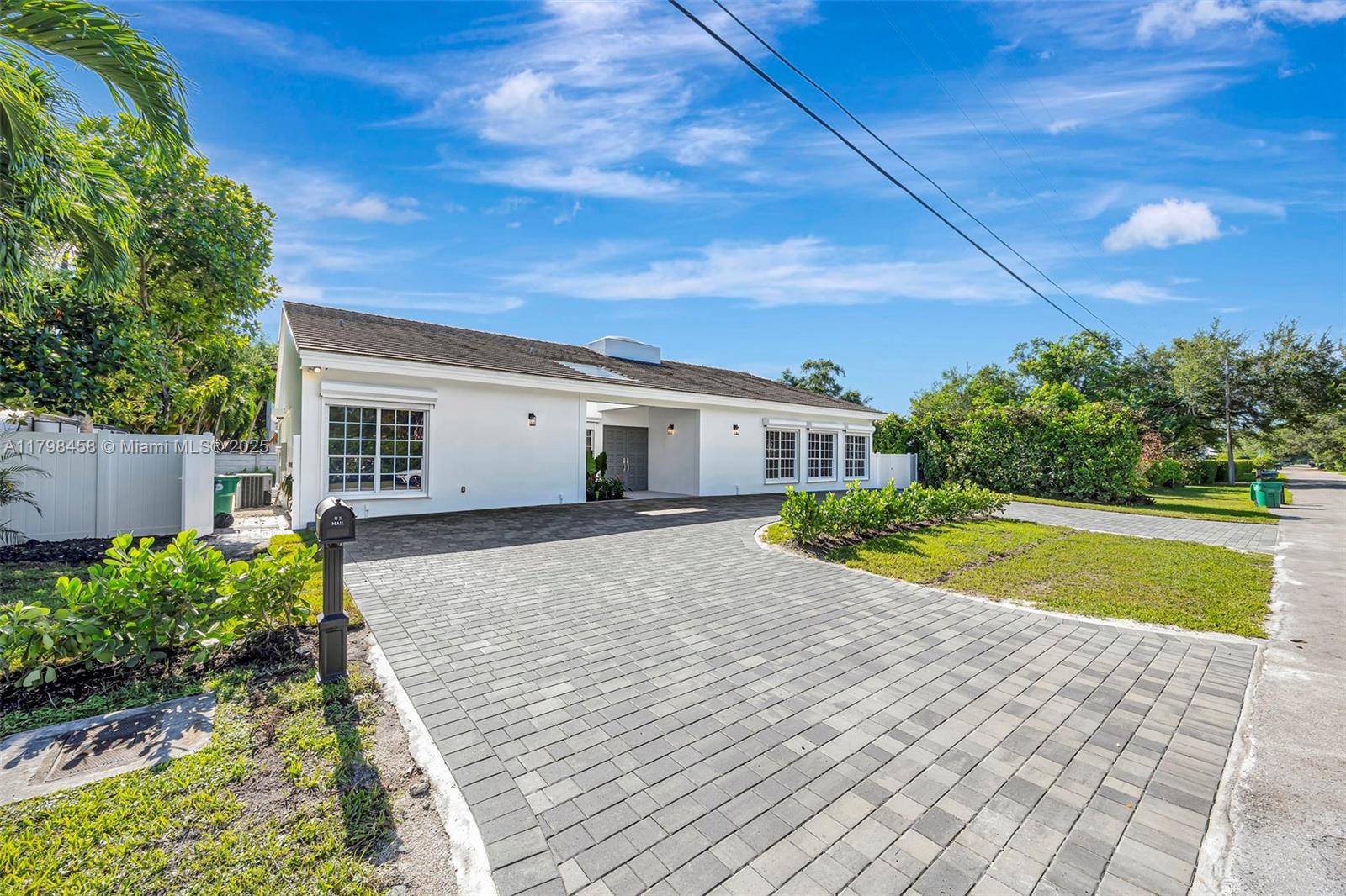 Miami, FL 33143,6841 SW 71st Ave