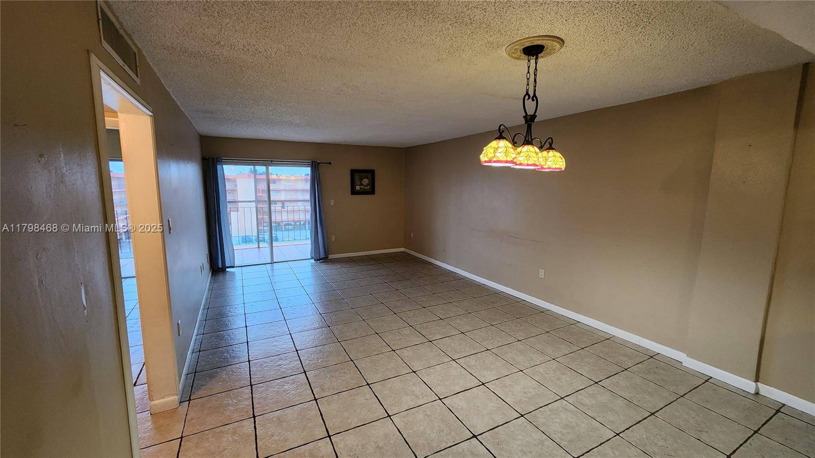 Hialeah, FL 33012,1810 W 56th St #3420