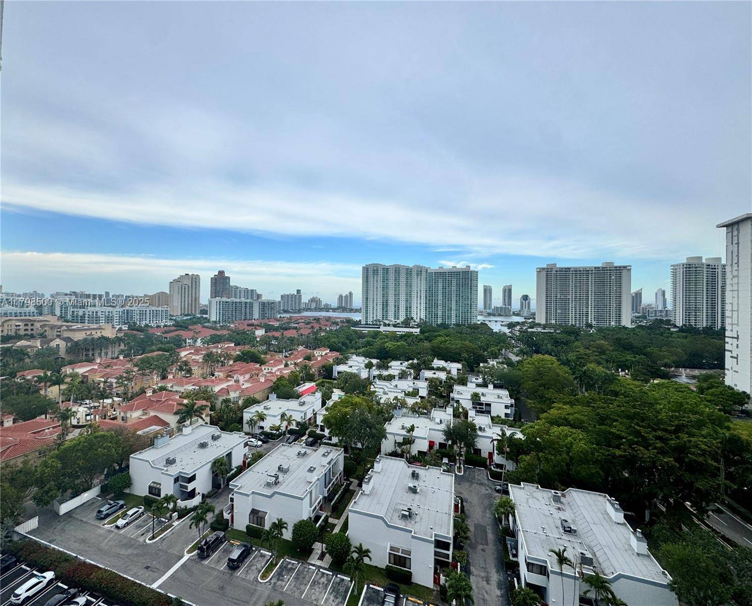 Aventura, FL 33160,2851 NE 183rd St #1509E