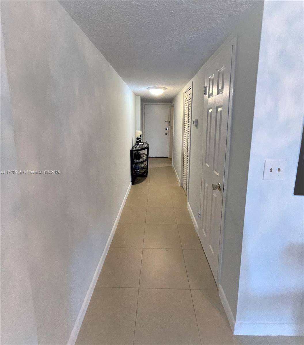 North Miami Beach, FL 33160,3660 NE 166th St #307