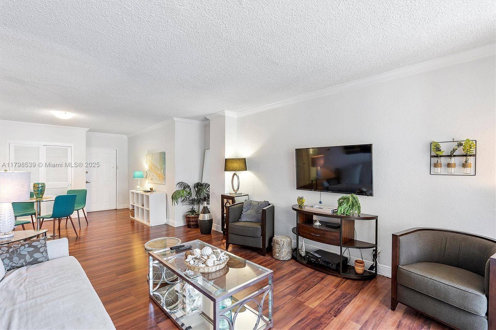 Hollywood, FL 33019,2501 S Ocean Dr #1618