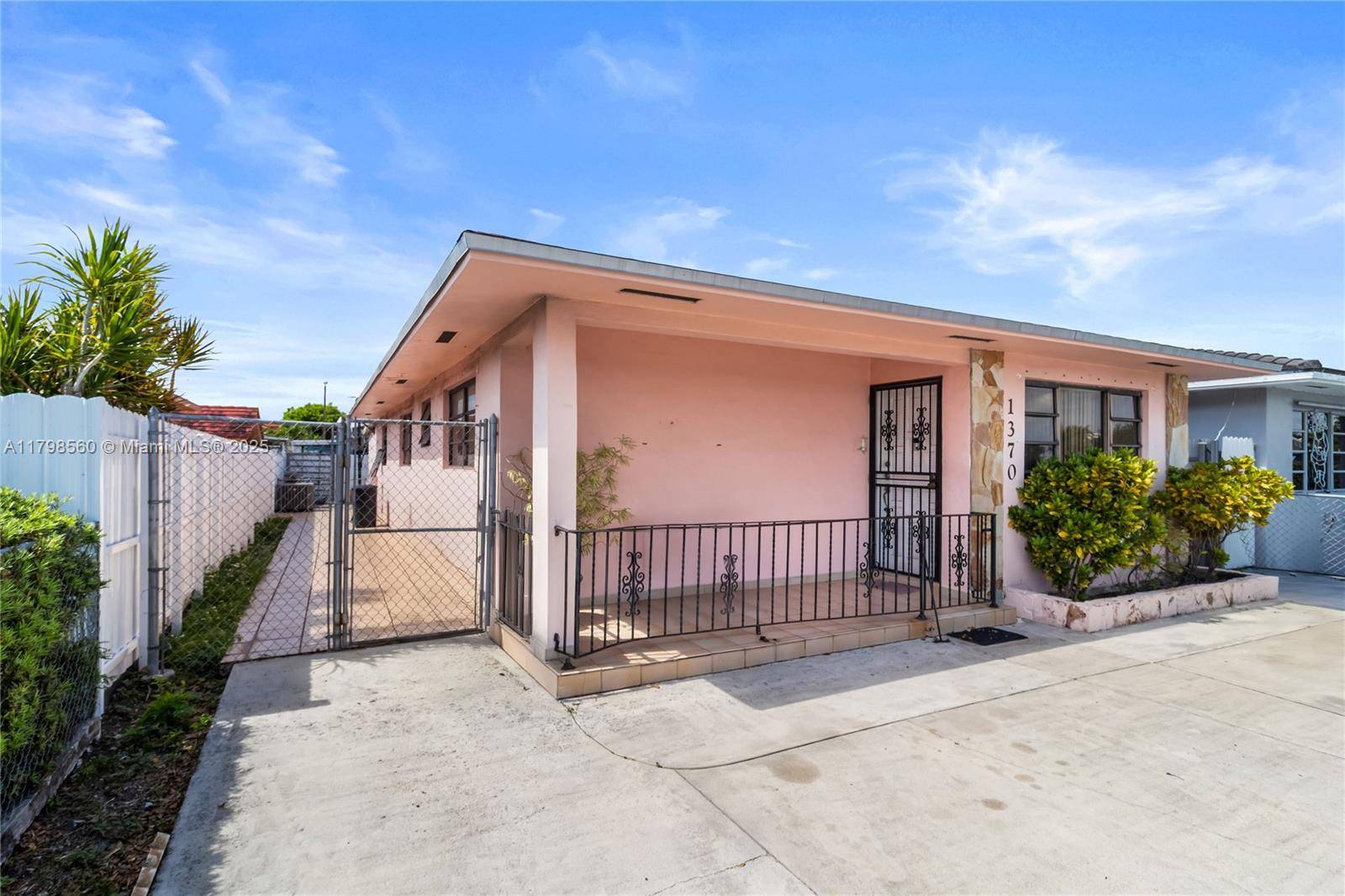 Hialeah, FL 33012,1370 W 42nd Place