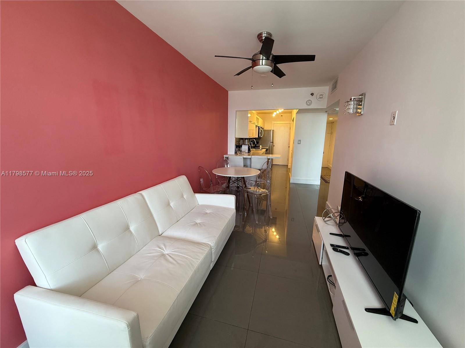 Miami Beach, FL 33139,100 Lincoln Rd #1420