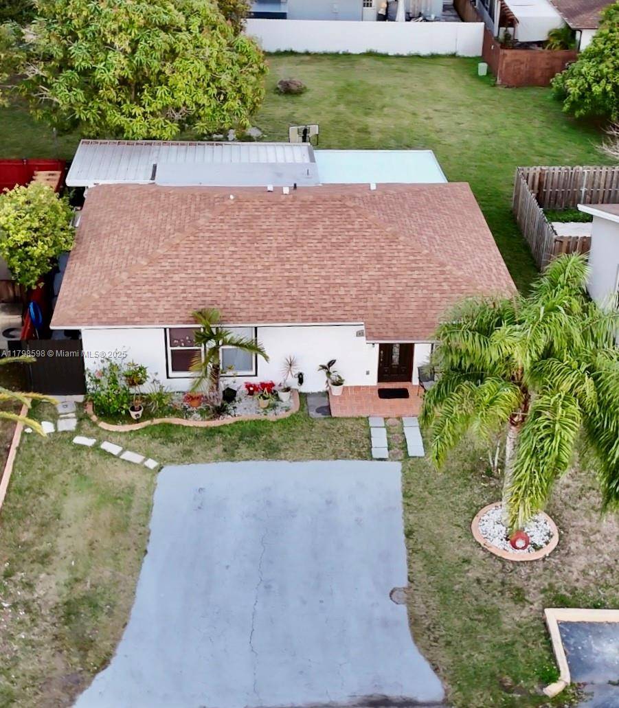 Miami, FL 33175,4215 SW 138th Ct