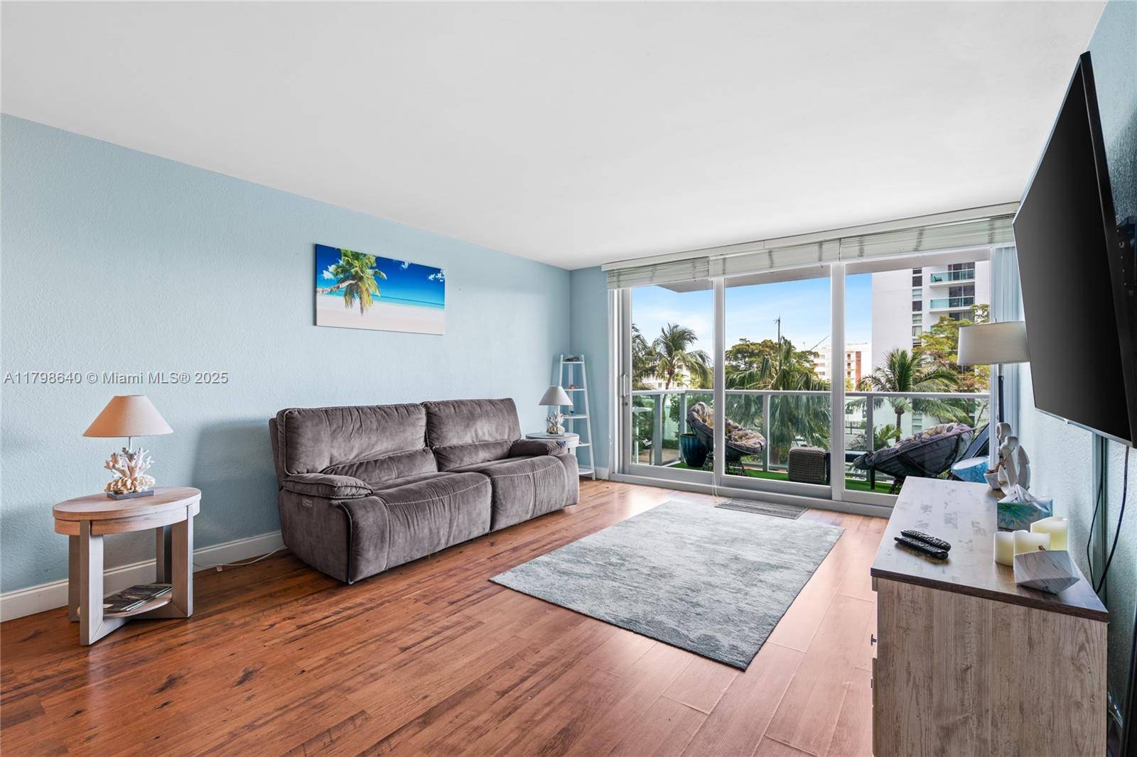 Miami Beach, FL 33139,1000 West Ave #308