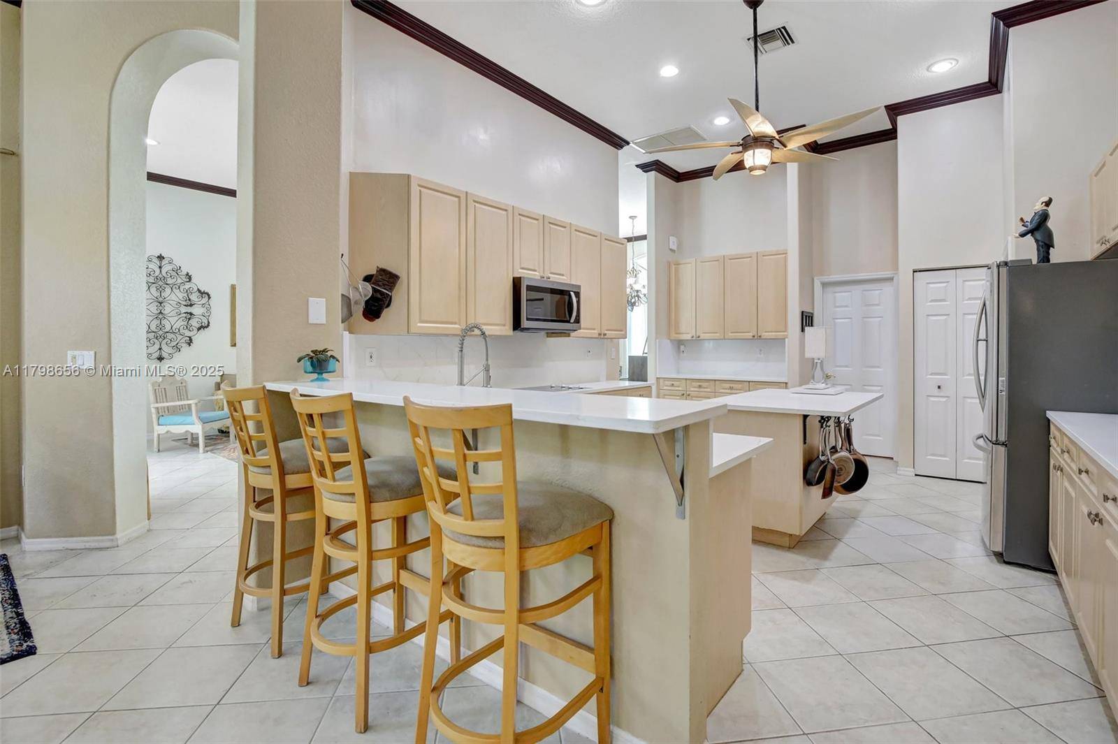 Pembroke Pines, FL 33027,975 SW 159th Ln