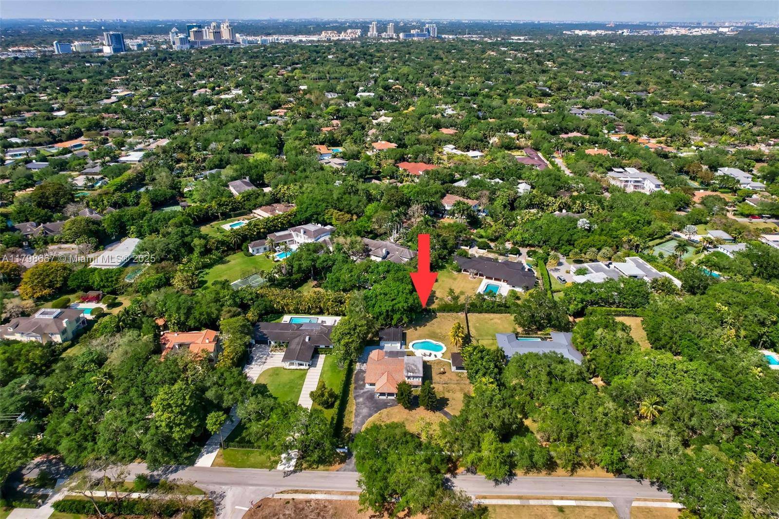 Pinecrest, FL 33156,6835 SW 112th St
