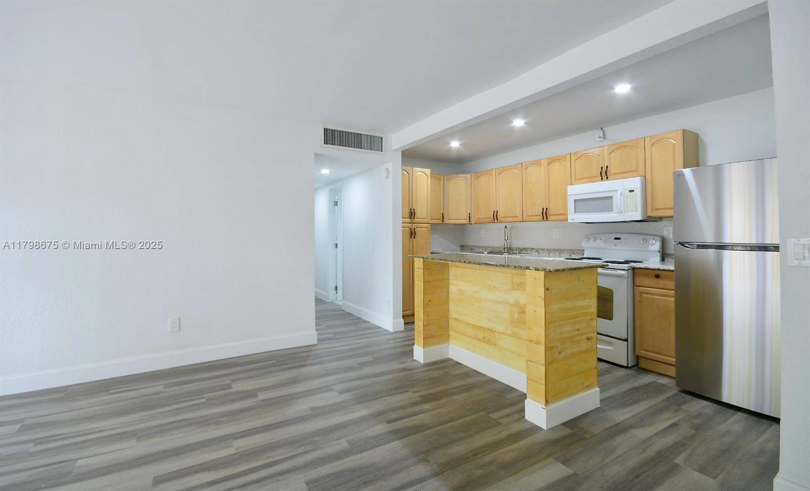 Doral, FL 33166,4500 NW 79th Ave #1D