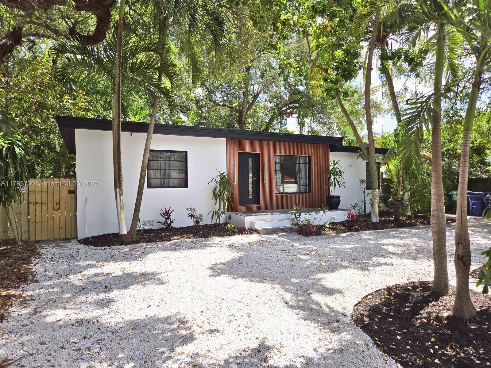 Miami, FL 33162,620 NE 160th St
