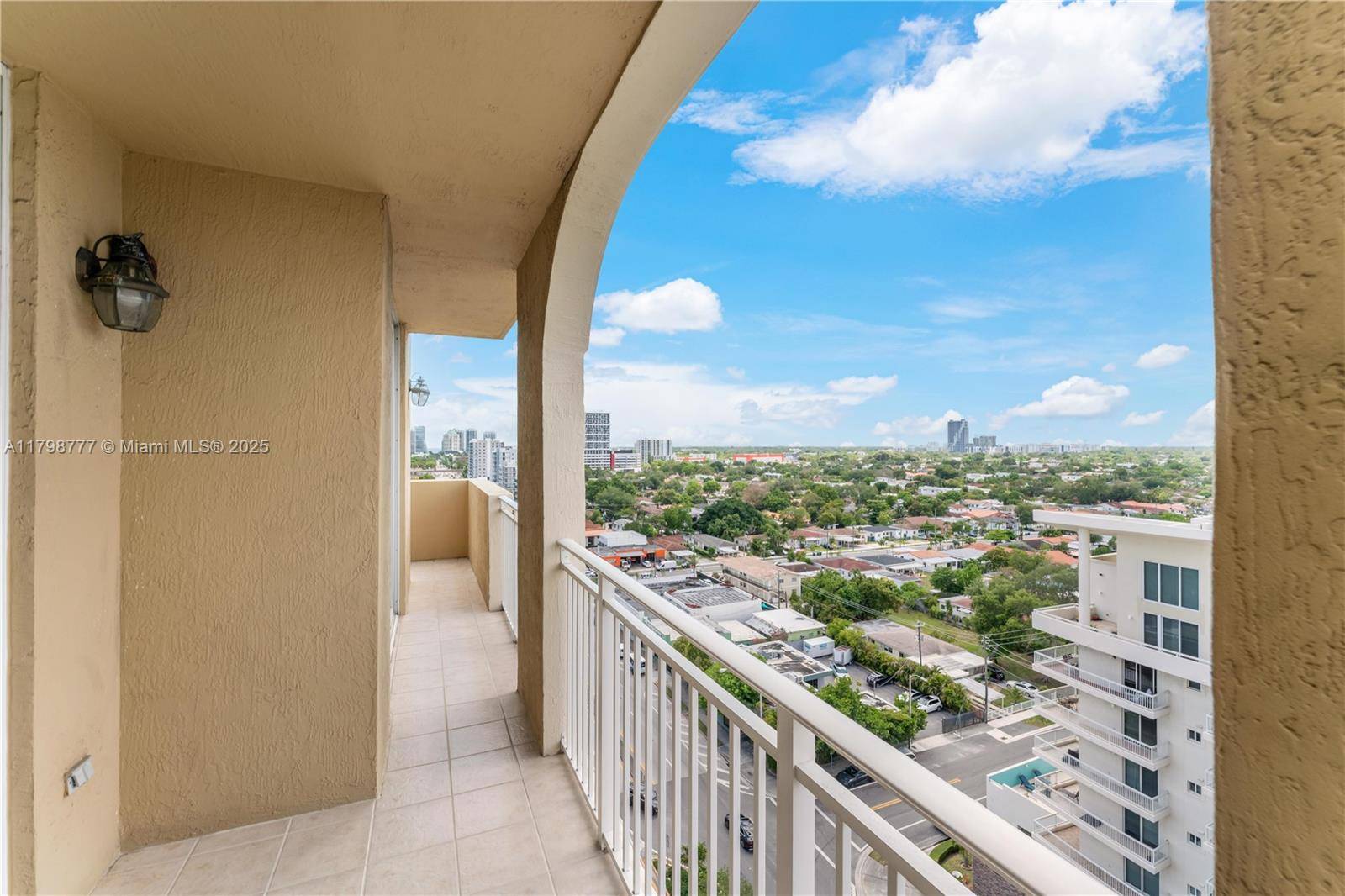 Miami, FL 33145,2425 SW 27th Ave #1408