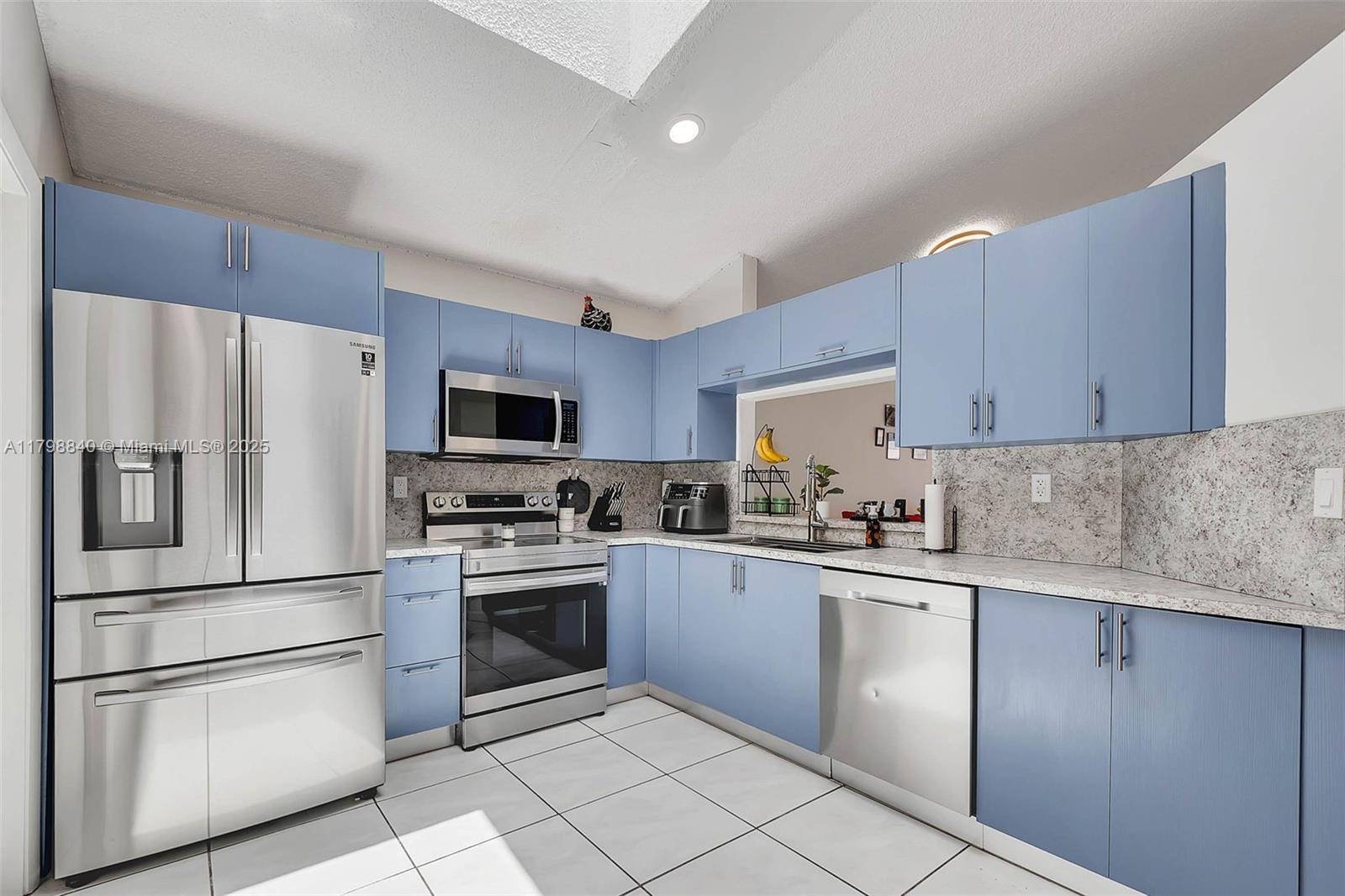 Cutler Bay, FL 33190,10066 SW 222nd Street