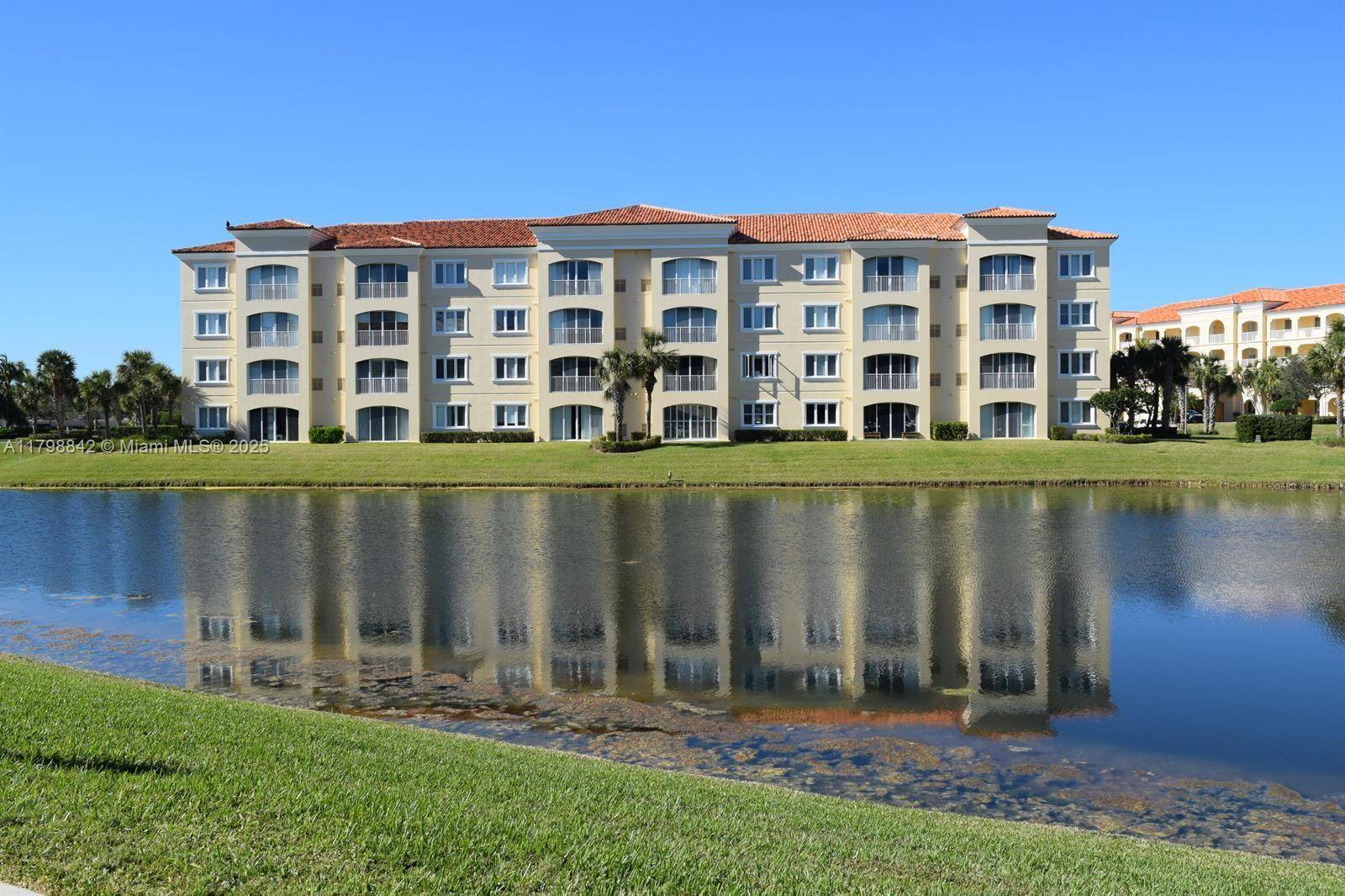 Fort Pierce, FL 34949,37 E Harbour Isle Dr E #206