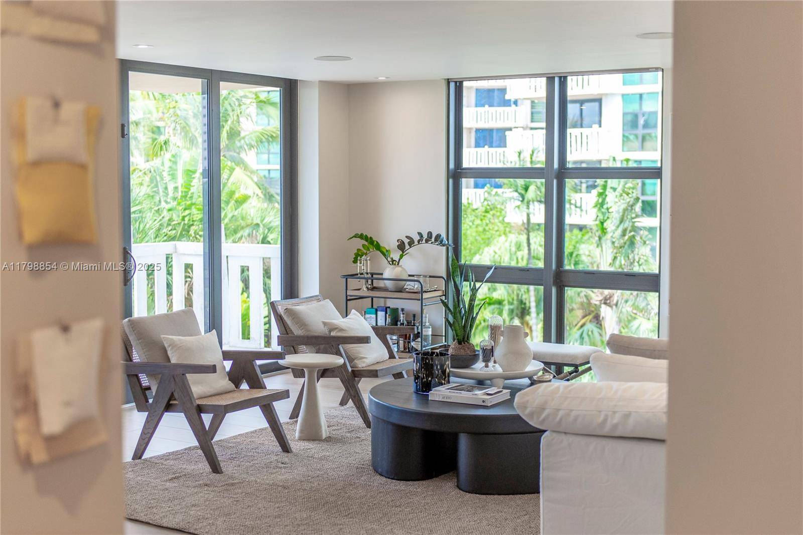 Key Biscayne, FL 33149,1111 Crandon Blvd #C407