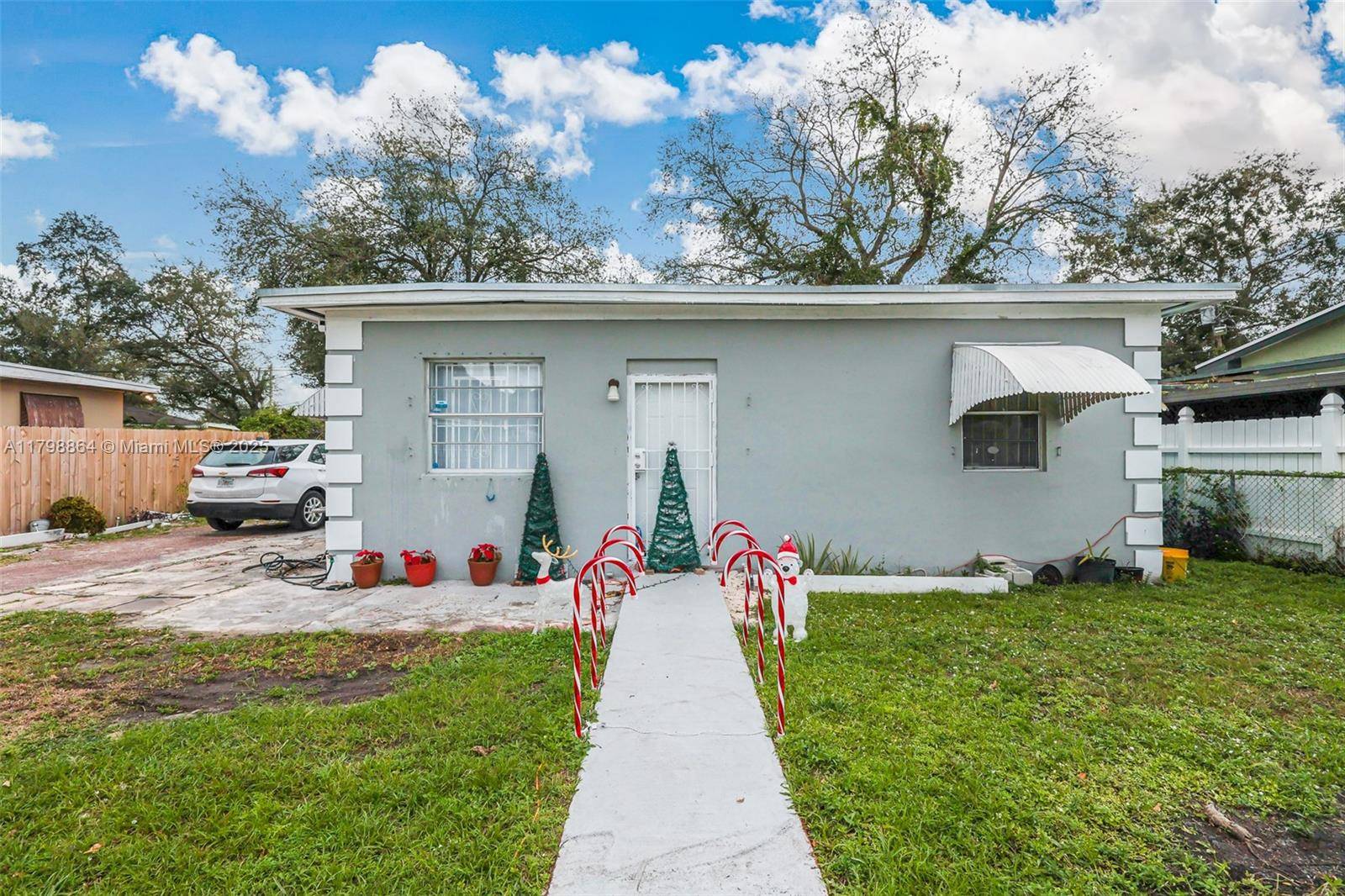 Miami, FL 33147,2021 NW 84th St