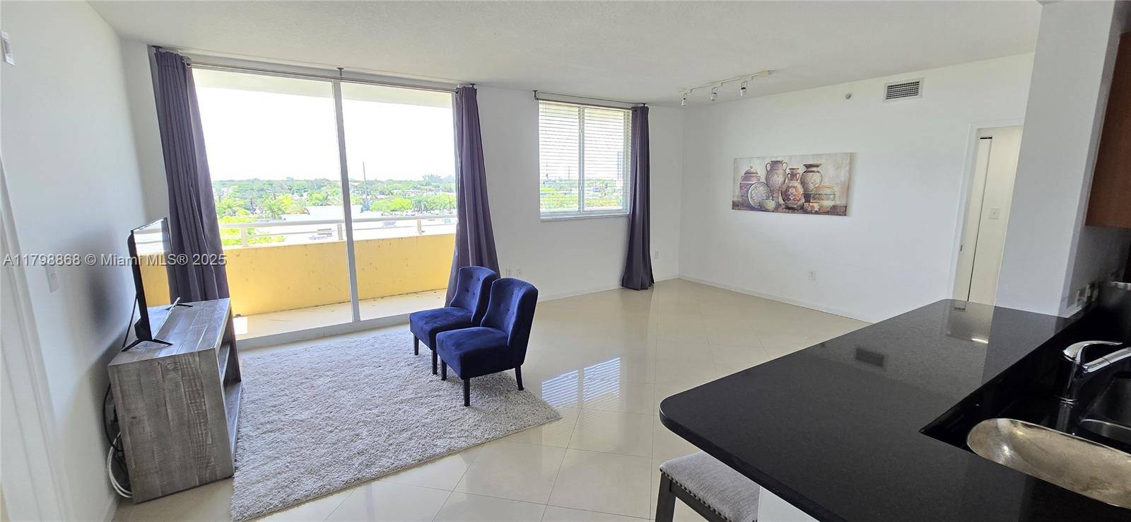 Aventura, FL 33180,2775 NE 187th St #506