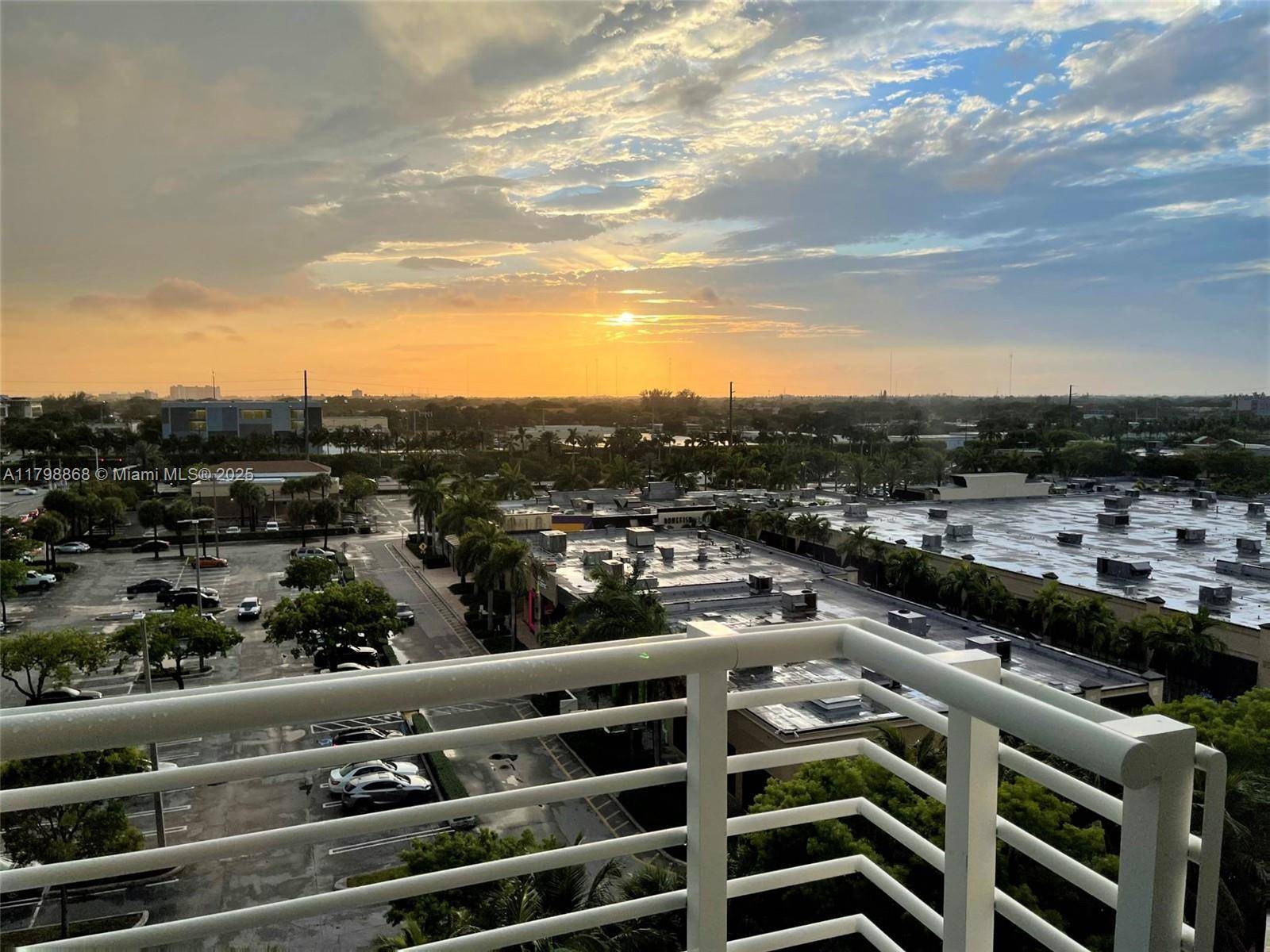 Aventura, FL 33180,2775 NE 187th St #506