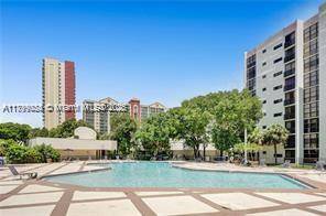 Sunny Isles Beach, FL 33160,17021 N Bay Rd #112